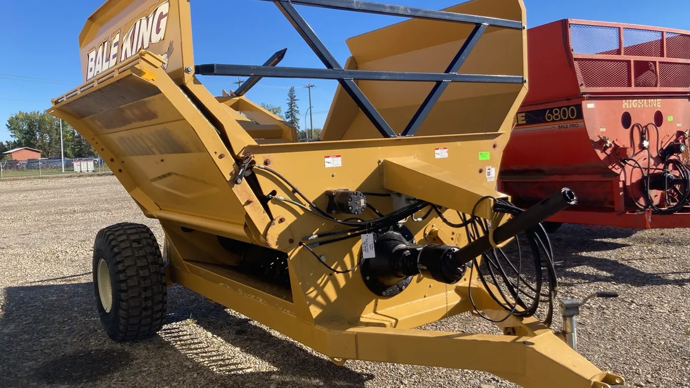 Bale King 5100 Bale Shredder s/n: BK6440 **D-78**