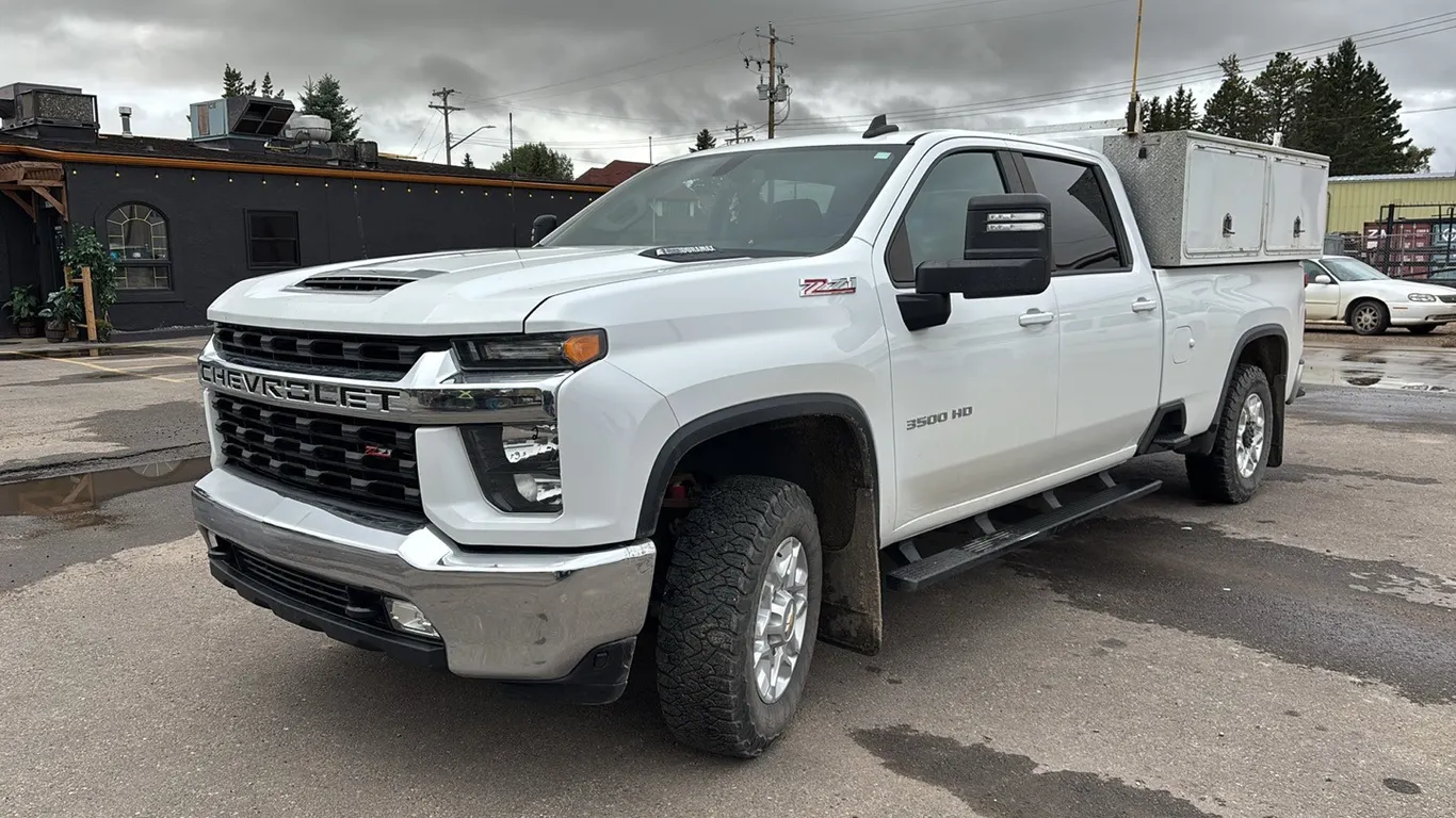 2021 Chevrolet Silverado 3500HD Quad Cab VIN: 1GC4YTEY6MF296669