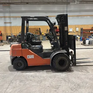 Toyota Forklift Model 25 SN: 1512A