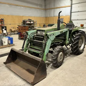 Deutz Allis 5230 MFWD Compact Utility Tractor with Front End Loader  SN: 1805