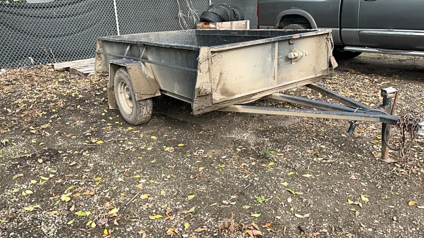 1988 5' x 8' Single Axle Utility Trailer VIN: 2BF9FB1096FE00501