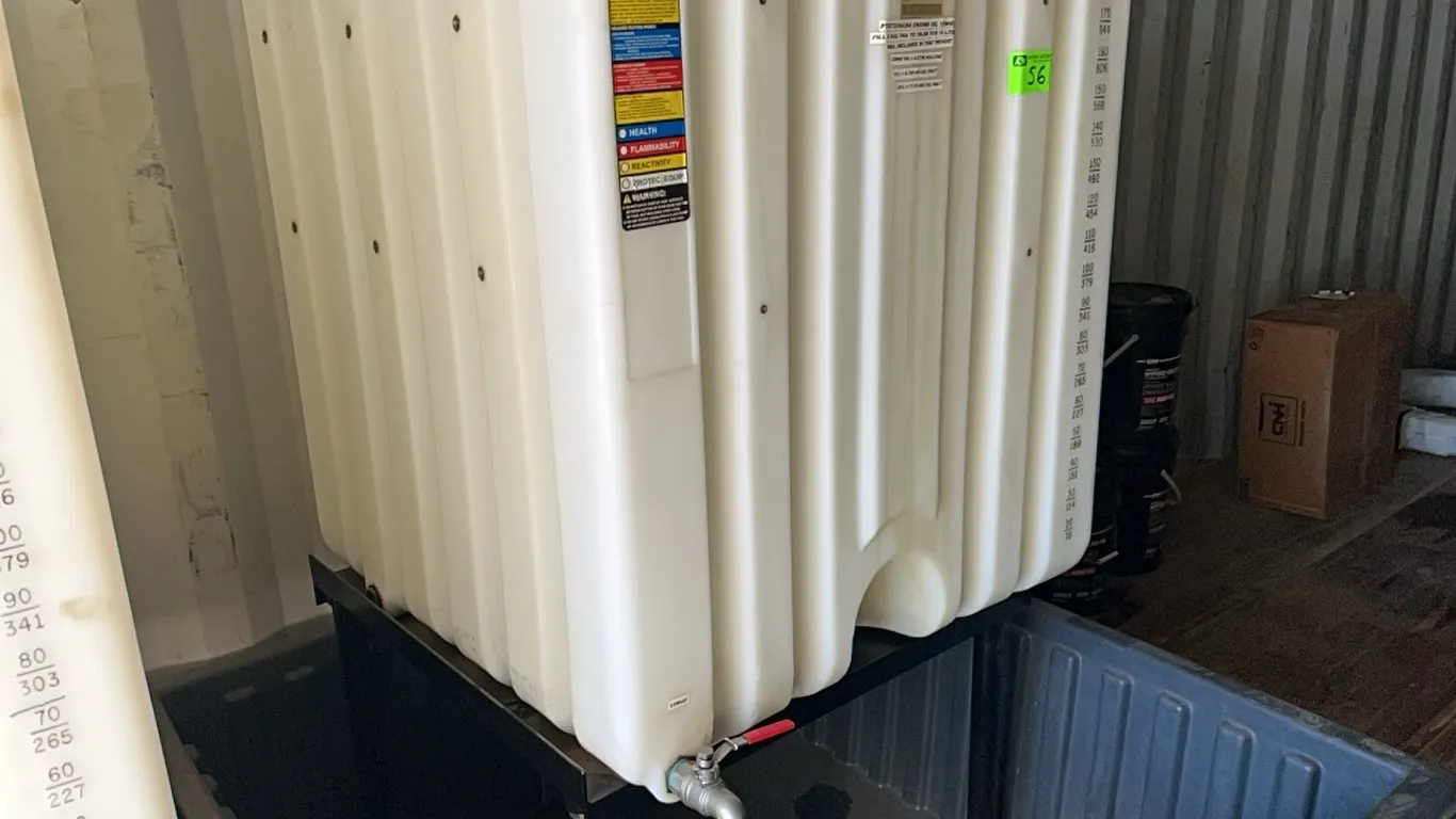 180 Gallon Bulk Oil Tank with Stand and Containment Tank