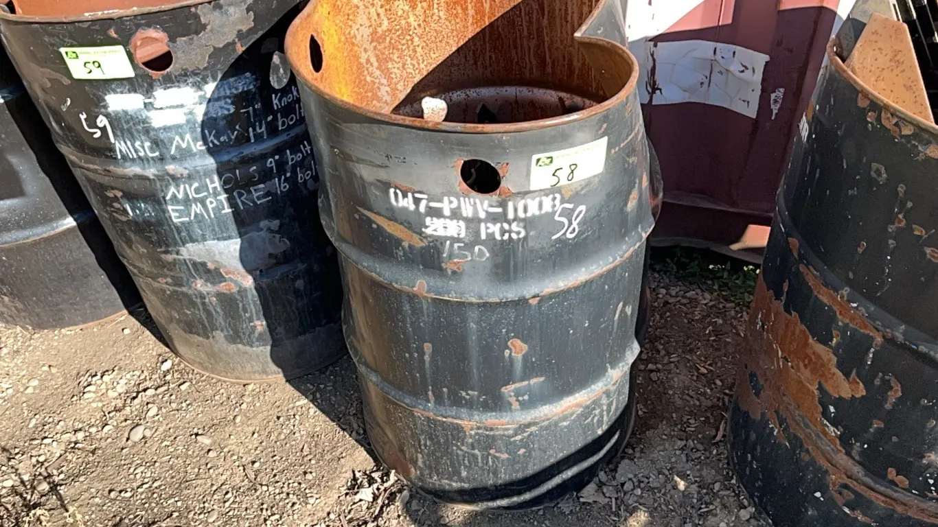 Drum of Assorted 10" 47° Bolt on Sweeps
