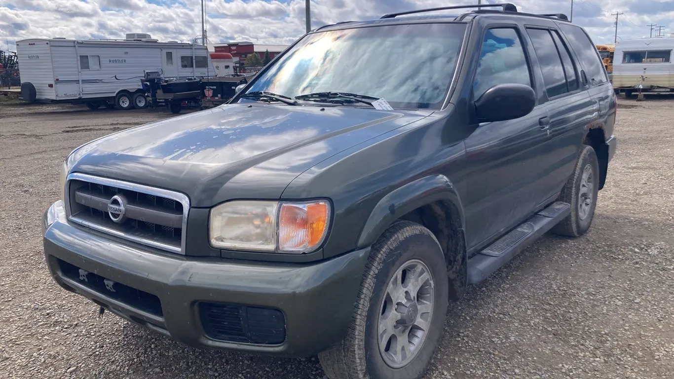 2004 Nissan Pathfinder Green SUV VIN: JN8DR09Y74W920828 **O-434**