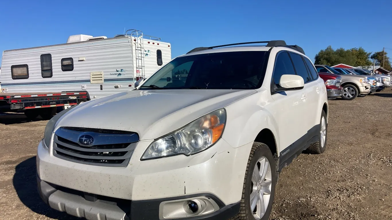 2012 Subaru Outback White Stationwagon VIN: 4S4BRGGC3C3200327
