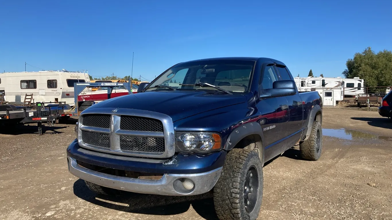 2004 Dodge Ram 1500 Blue Truck VIN: 1D7HU18D54S588045