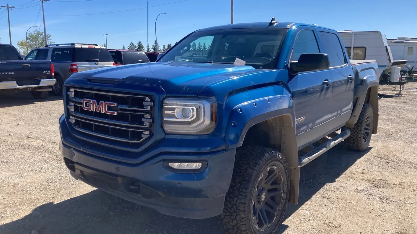 2018 GMC Sierra Blue Truck VIN: 3GTU2NEJ5JG143727