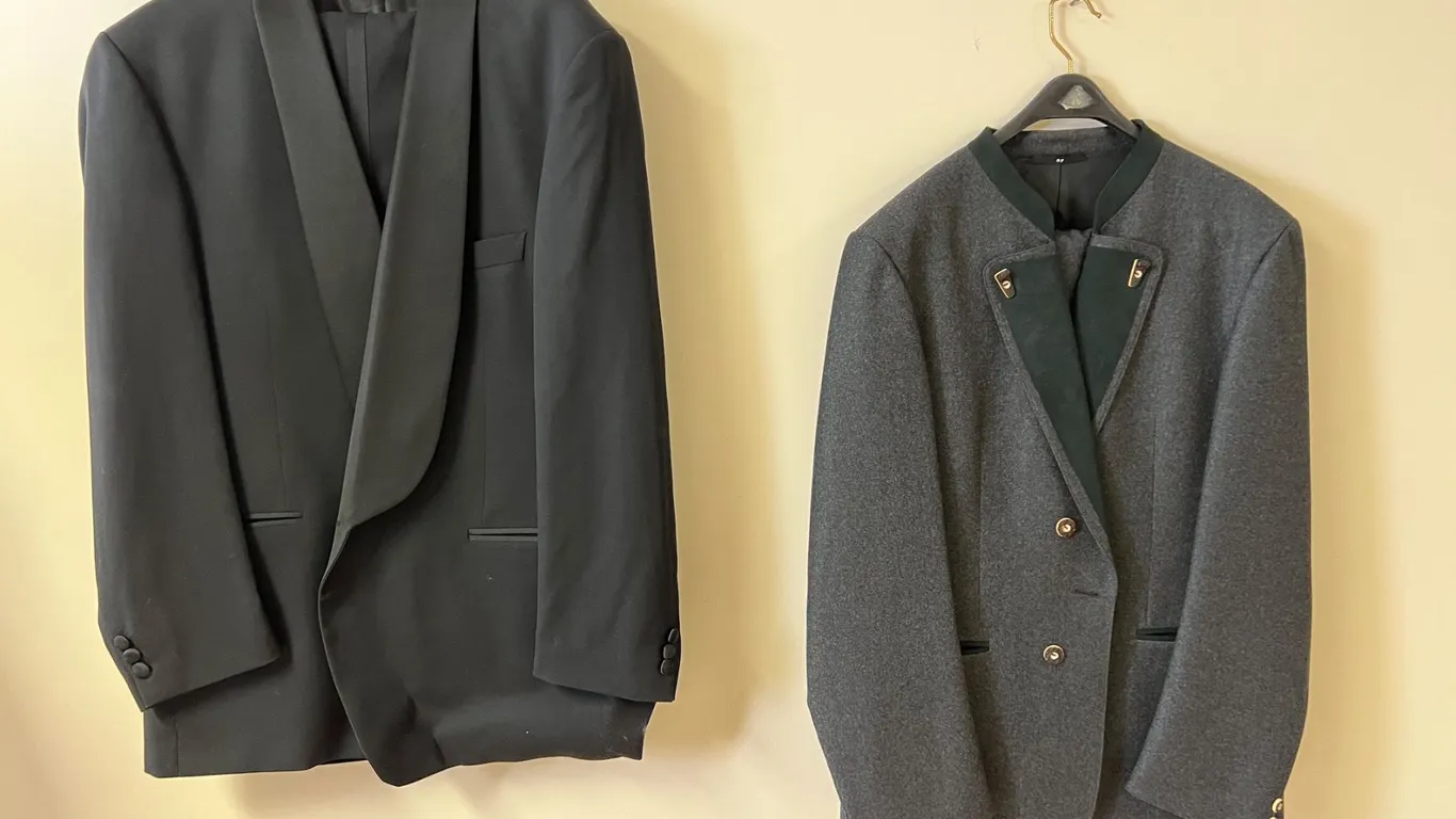 Men's Suits