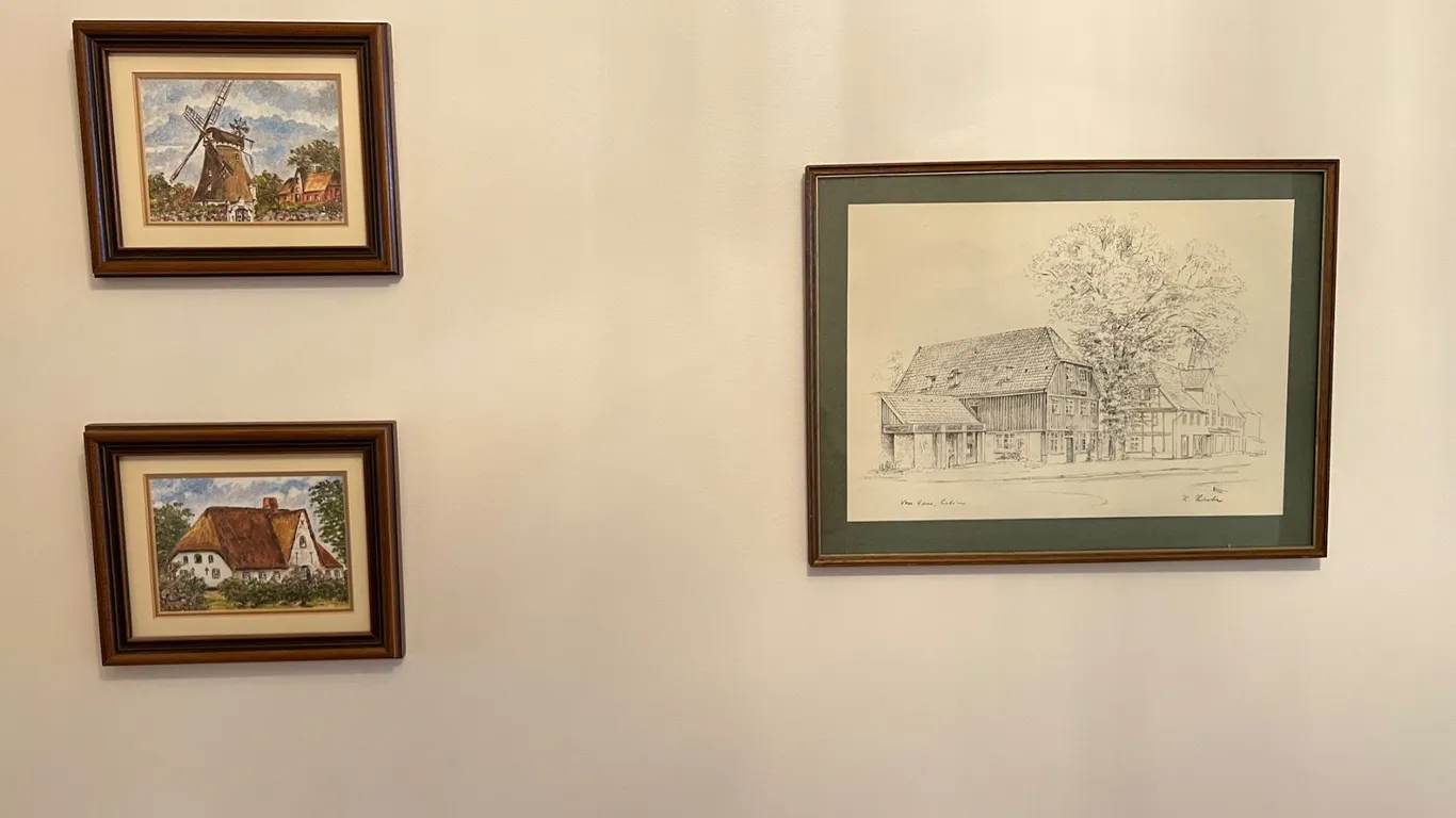 Cottage Themed Artwork
