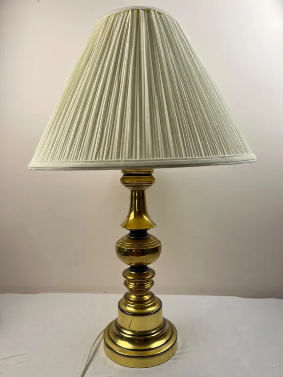 Dimmable Table Lamp