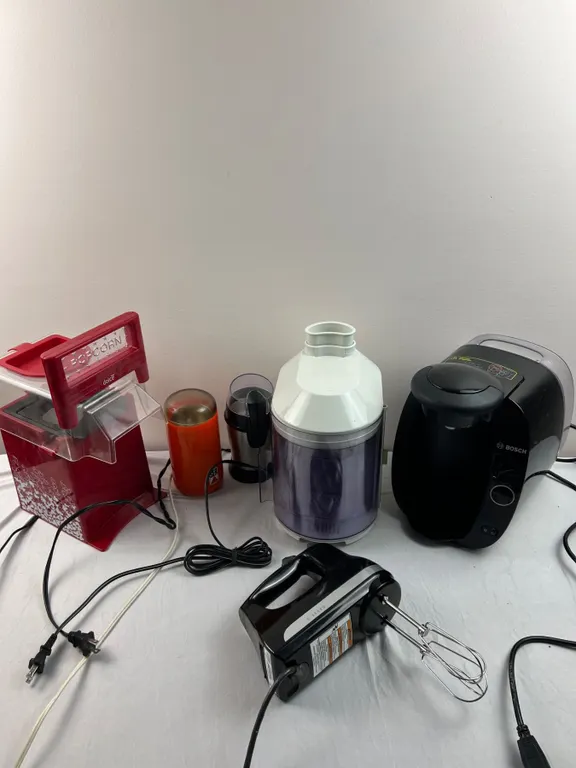 Kitchen Appliance Lot