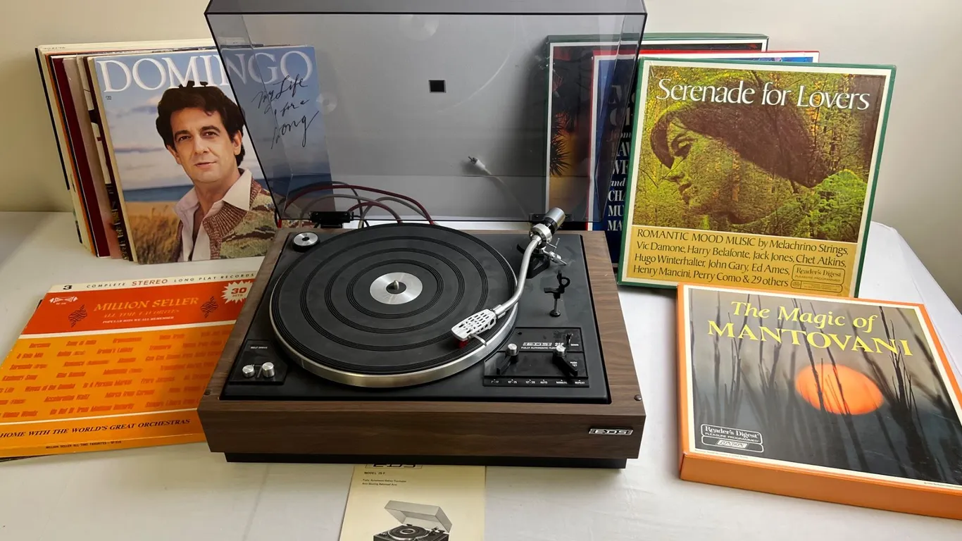 EDS Turntable & Assorted Records
