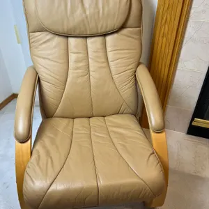 Beechwood Lounge Chair