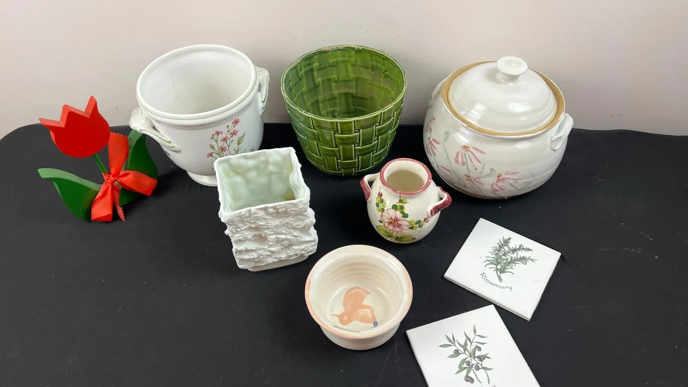 Decorative Ceramics