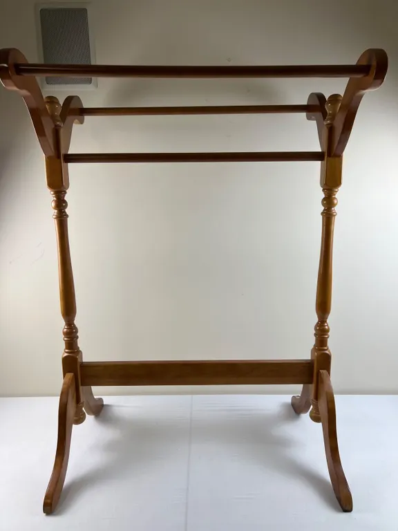 Wooden Quilt Rack
