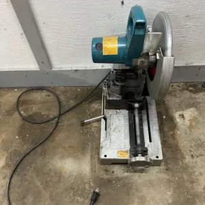Makita 305mm Saw