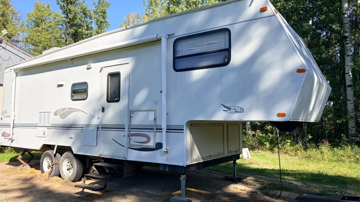 2001 227 RBS Eagle Seriers Jayco 5th Wheel Trailer