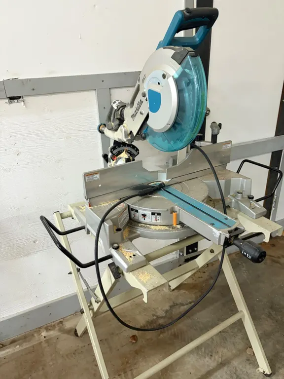 Makita LS1016 Saw