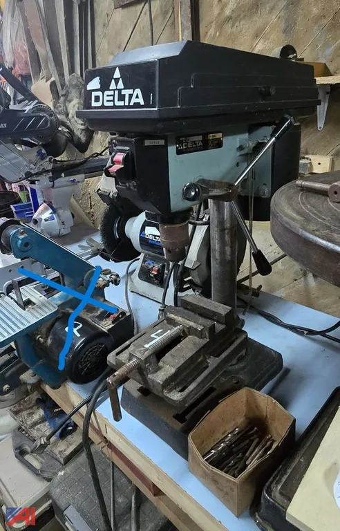 Delta Benchtop Drill Press and Vise