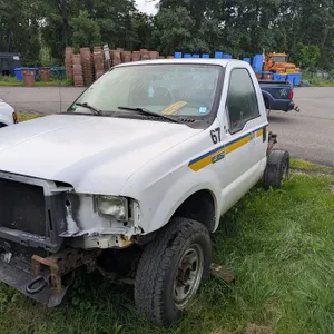 2006 Ford F-350 Super Duty Cab and Chassis