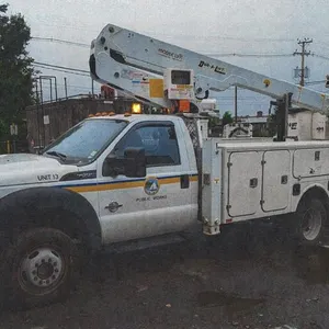 2011 Ford F-550 Super Duty Bucket Truck