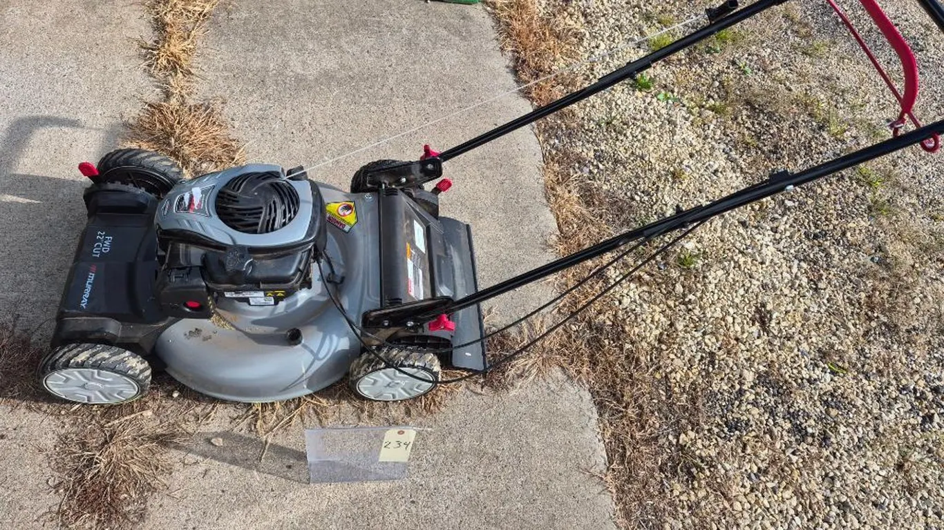 22 in. 140 cc Briggs & Stratton Walk Behind
