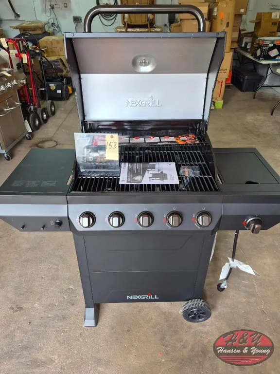Brand New 5 Burner Grill