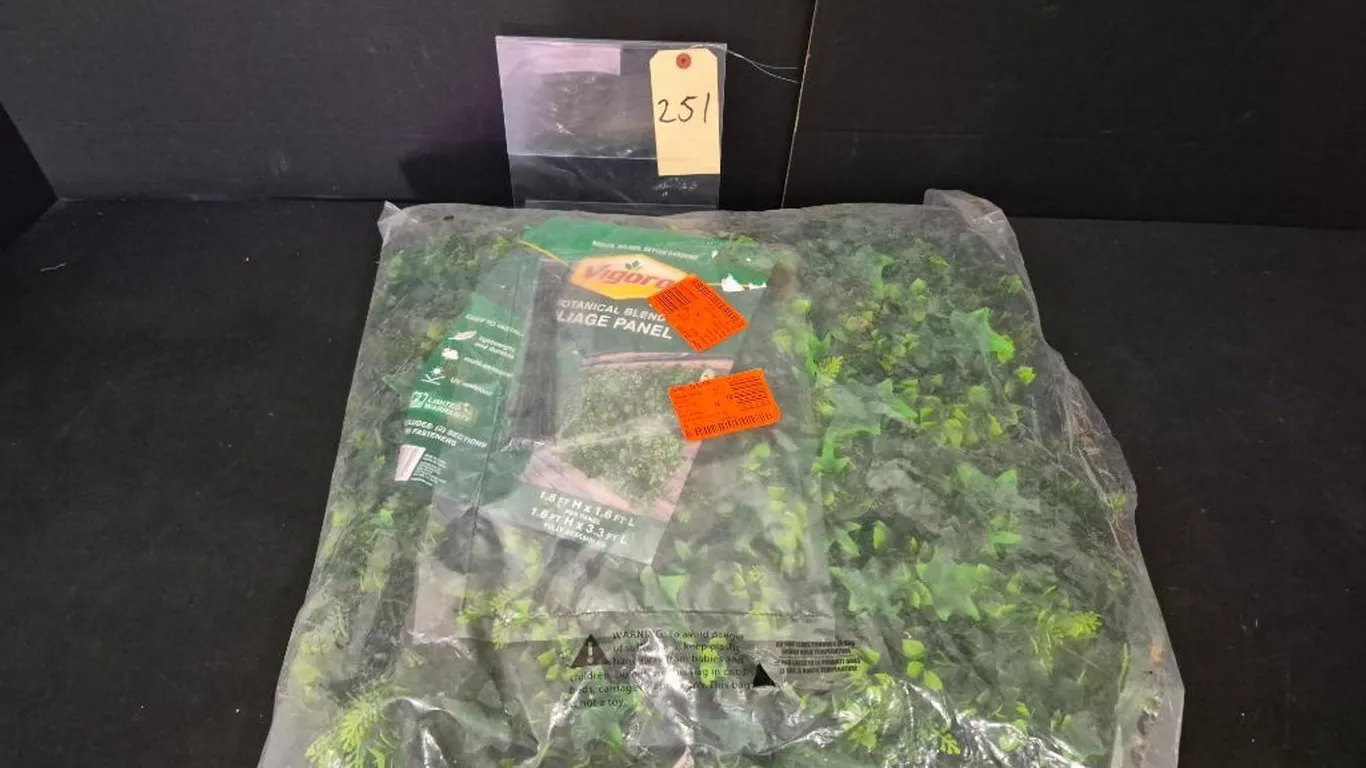 20 in. x 20 in. Foliage Panel