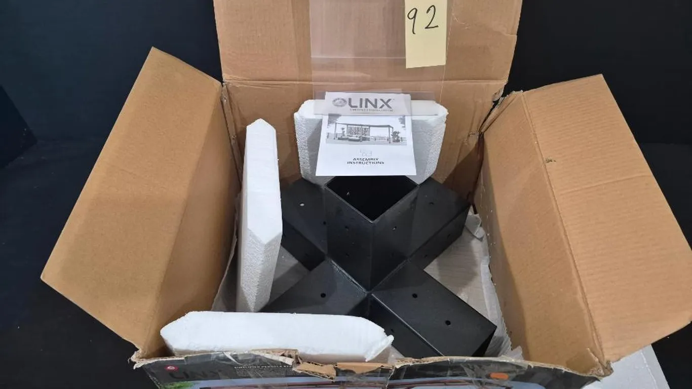 Brand New Pergola Extension Bracket