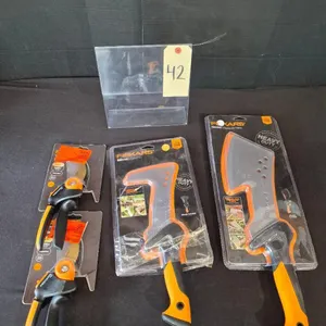 Lot of New Fiskars Tools