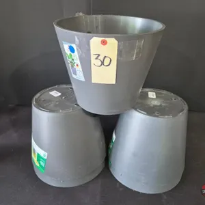 (5) New Vigoro 11.8 in. x 11.8 in. D x 9.4 in. H Davina Medium Nero Gray Resin Pot