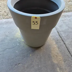 New  Vigoro Chauncey Gray Decorative High-Density Resin Planter