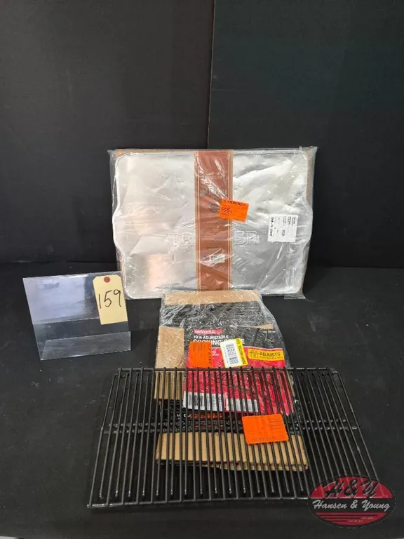 Traeger Drip Pans & Grill Grates