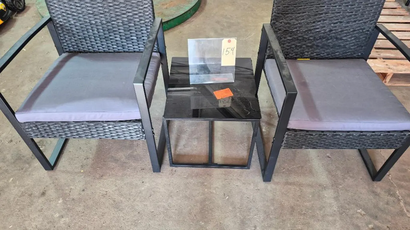 New 3 piece Patio Set