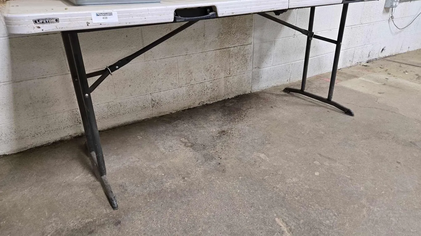 LIFETIME 6 FT FOLDING TABLE, NO CONTENTS