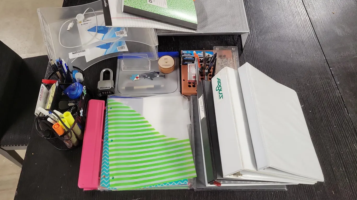 OFFICE SUPPLY LOT