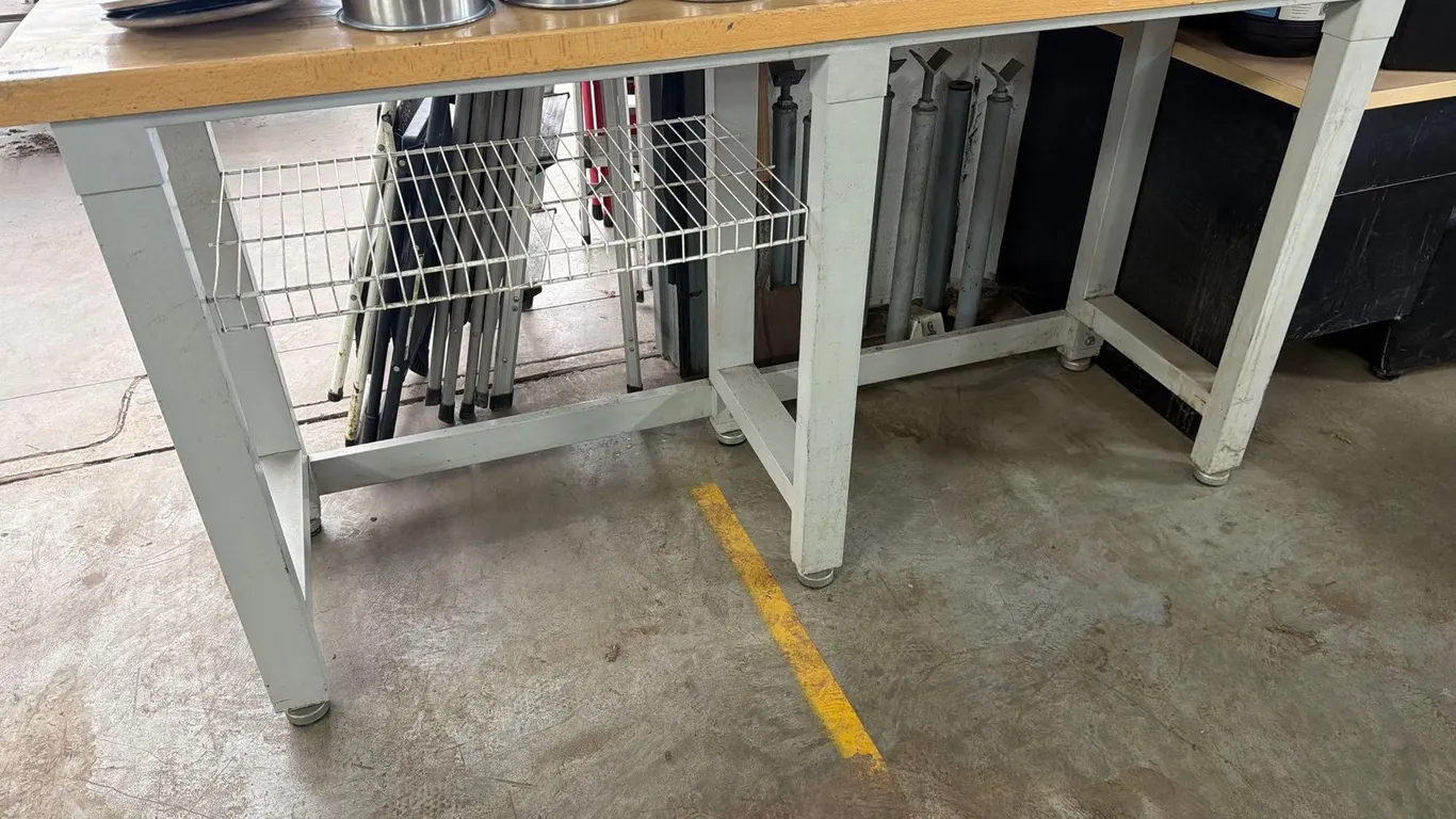 BUTCHER BLOCK TABLE WITH METAL BASE