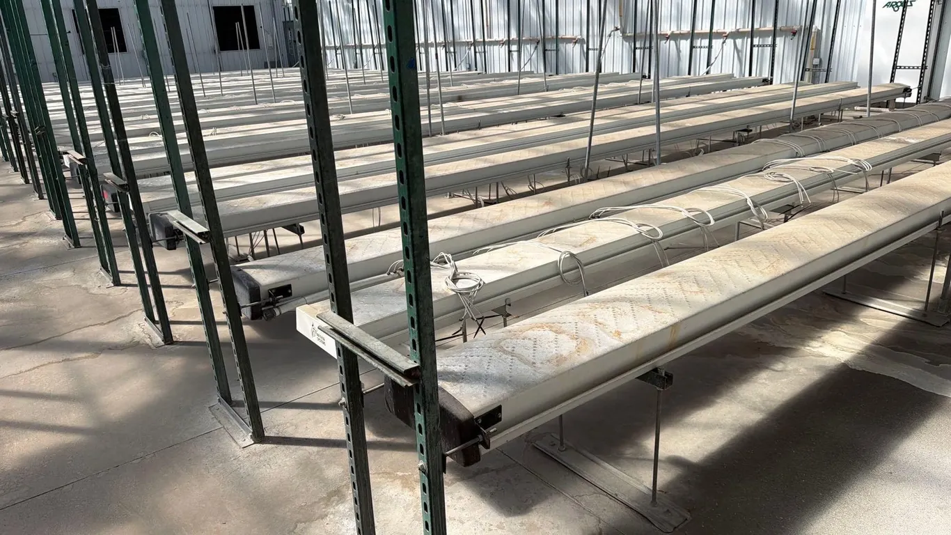FORM FLEX GROW PANS