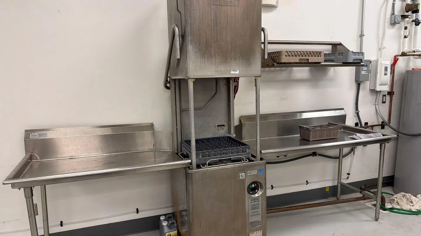 HOBART COMMERCIAL DISHWASHER / TABLES