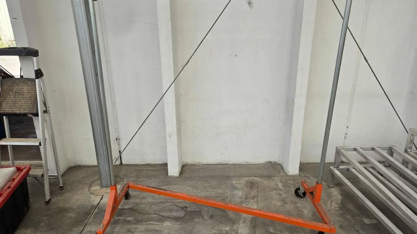 COMMERCIAL GRADE CLOTHING RACK