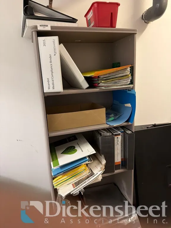 SHELF WITH CONTENTS