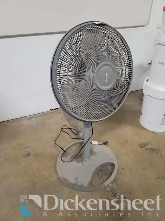 LASKO OSCILLATING FAN