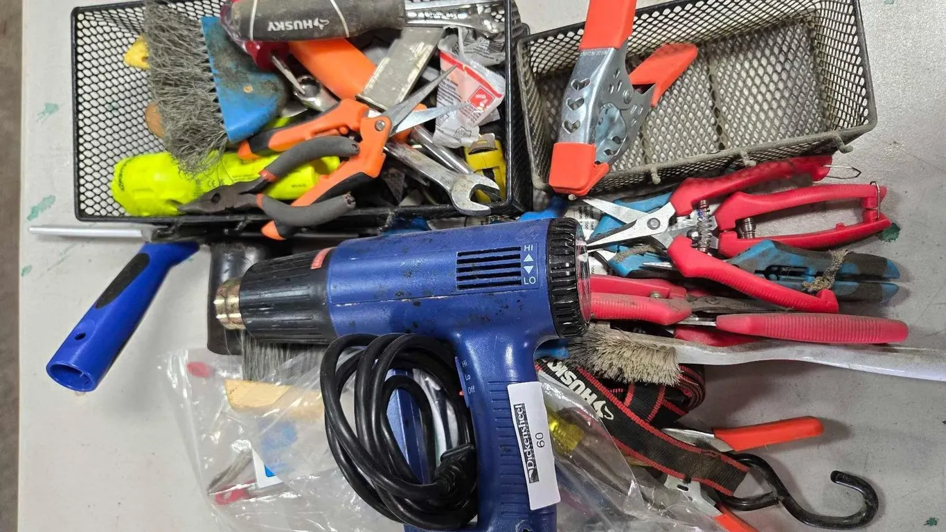 HAND TOOL SELECTION LOT