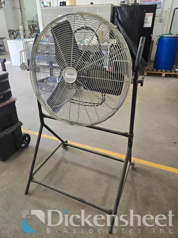 DAYTON 24 INCH FLOOR FAN