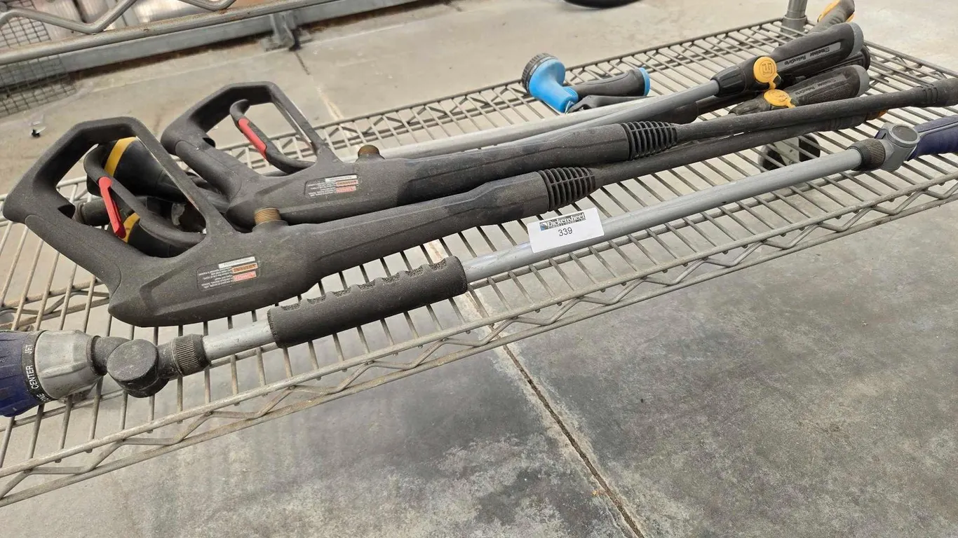 GARDEN SPRAYERS, PRESSURE WASH HANDLE LOTS
