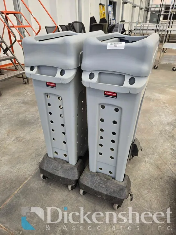 RUBBERMAID COMMERCIAL TRASH CANS W SLIDES AND LIDS
