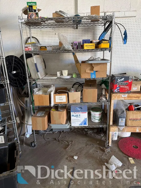 CHROME METRO STYLE WIRE RACK & CONTENTS