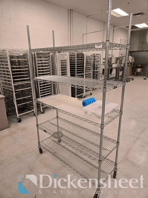 6 FT METRO STYLE SHELVING W CASTERS, NO CONTENTS