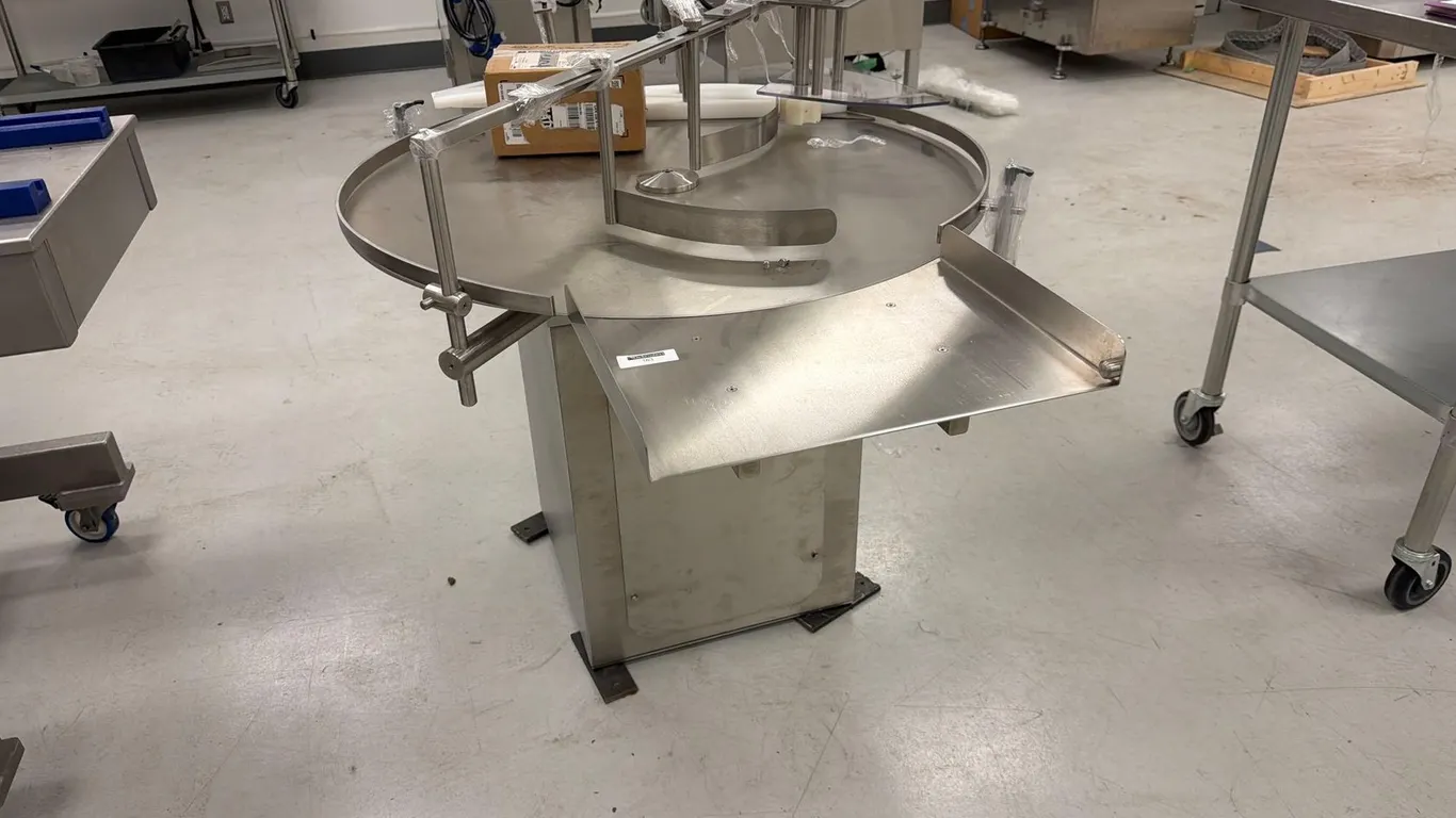 38 INCH RADIUS ACCUMULATION TABLE