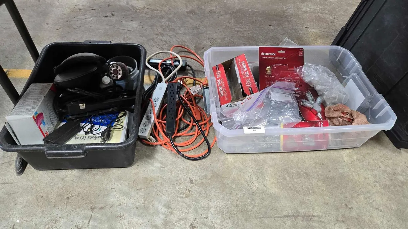 SHOP ACCESSORIES LOT
